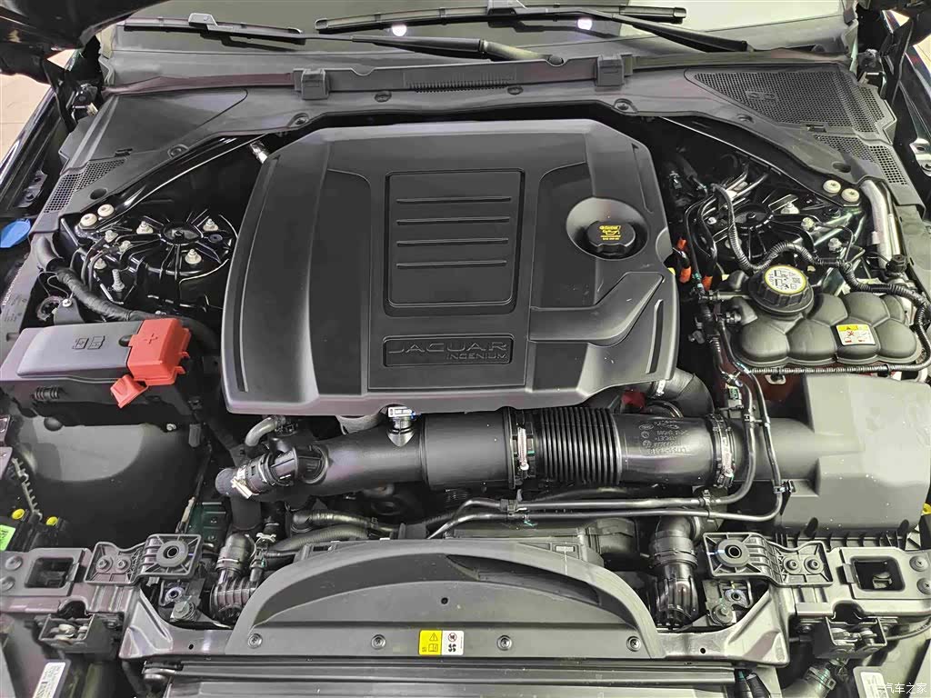 Land Rover XEL, 2023 16