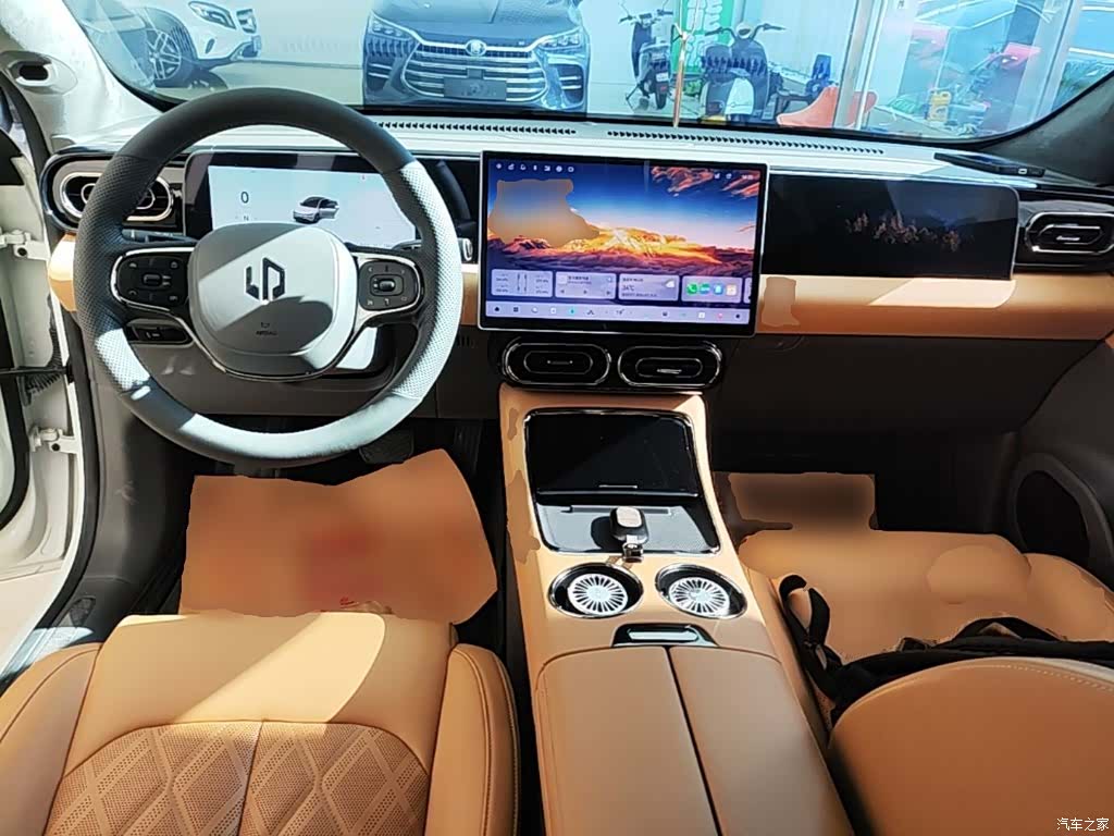 Leapmotor C01, 2024 10