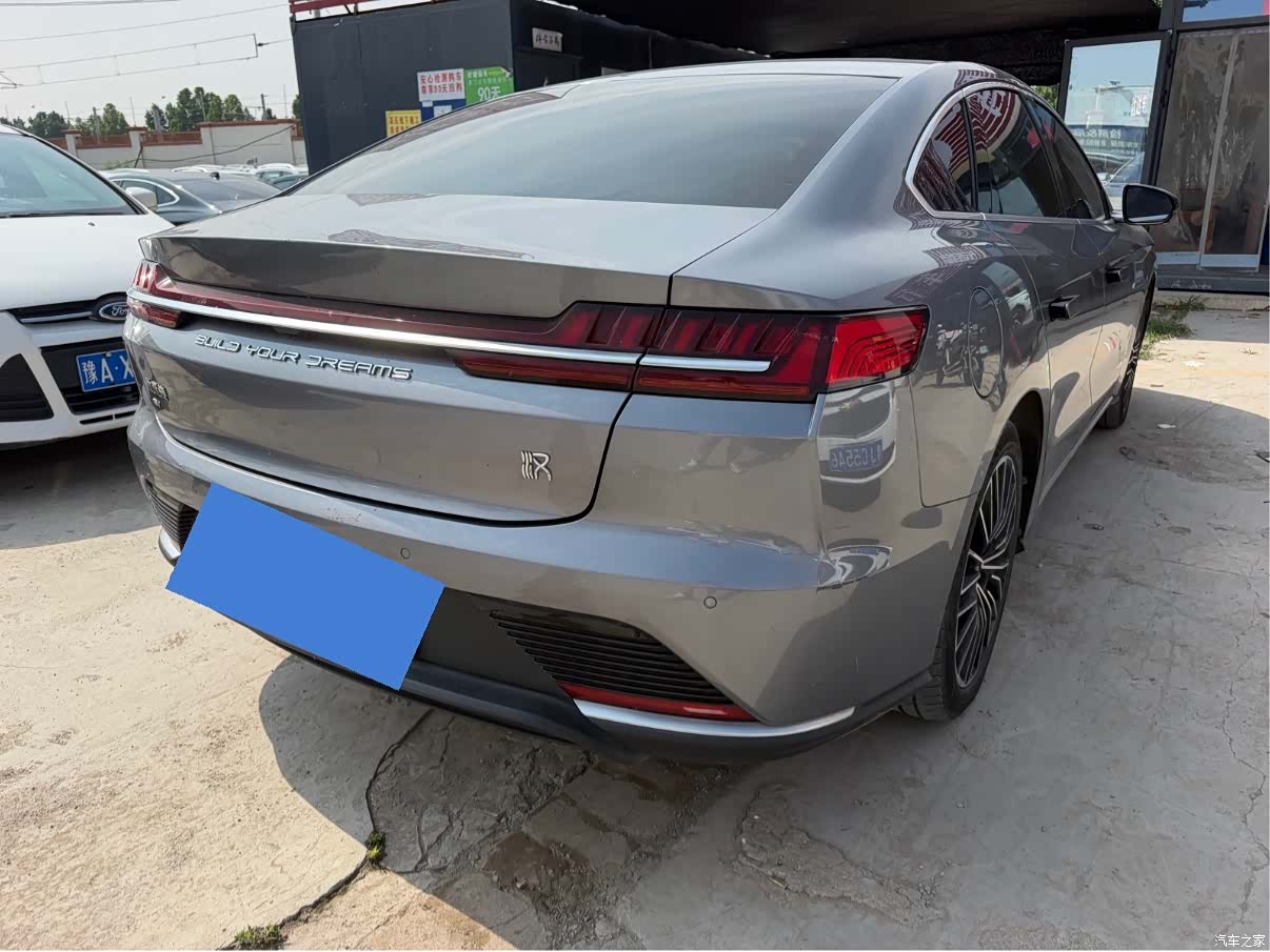 BYD Han, 2022 9