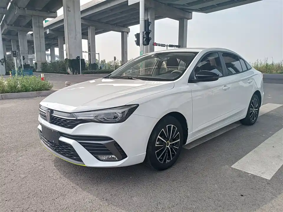 Roewe i5