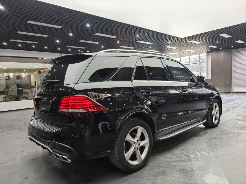 Mercedes-Benz M class