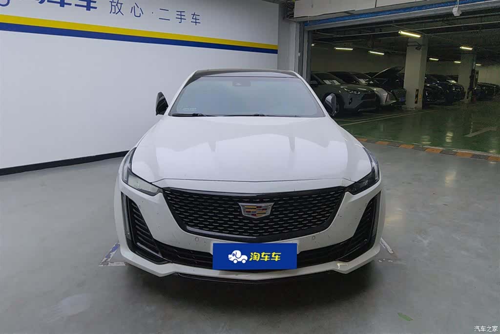Cadillac CT5, 2022 2