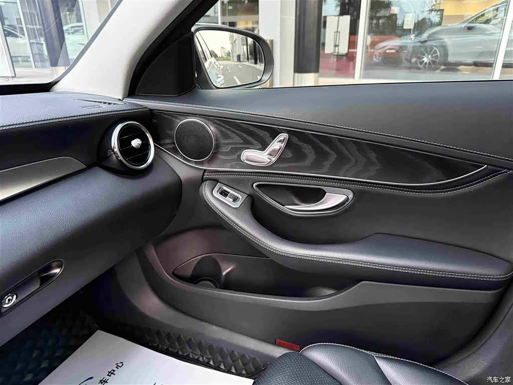 Mercedes-Benz C-Class, 2018 13