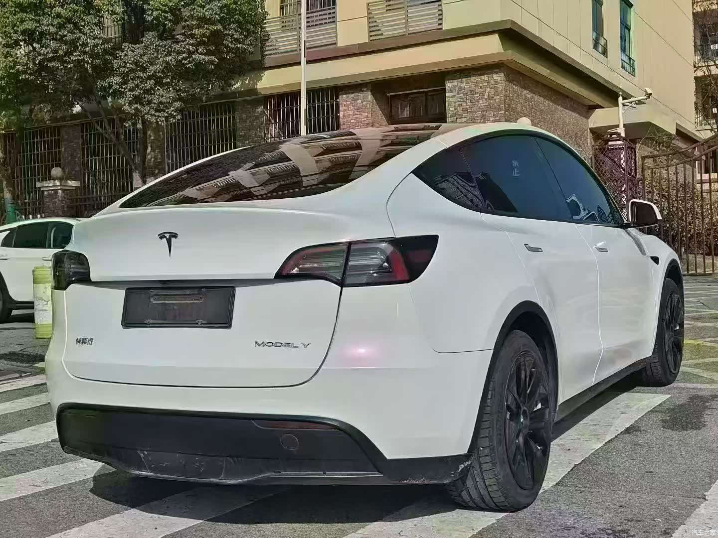 Tesla Model Y, 2021 6