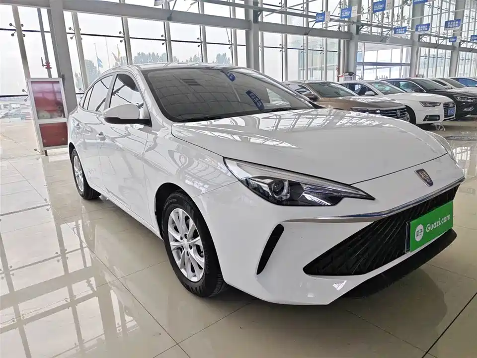 Roewe i5