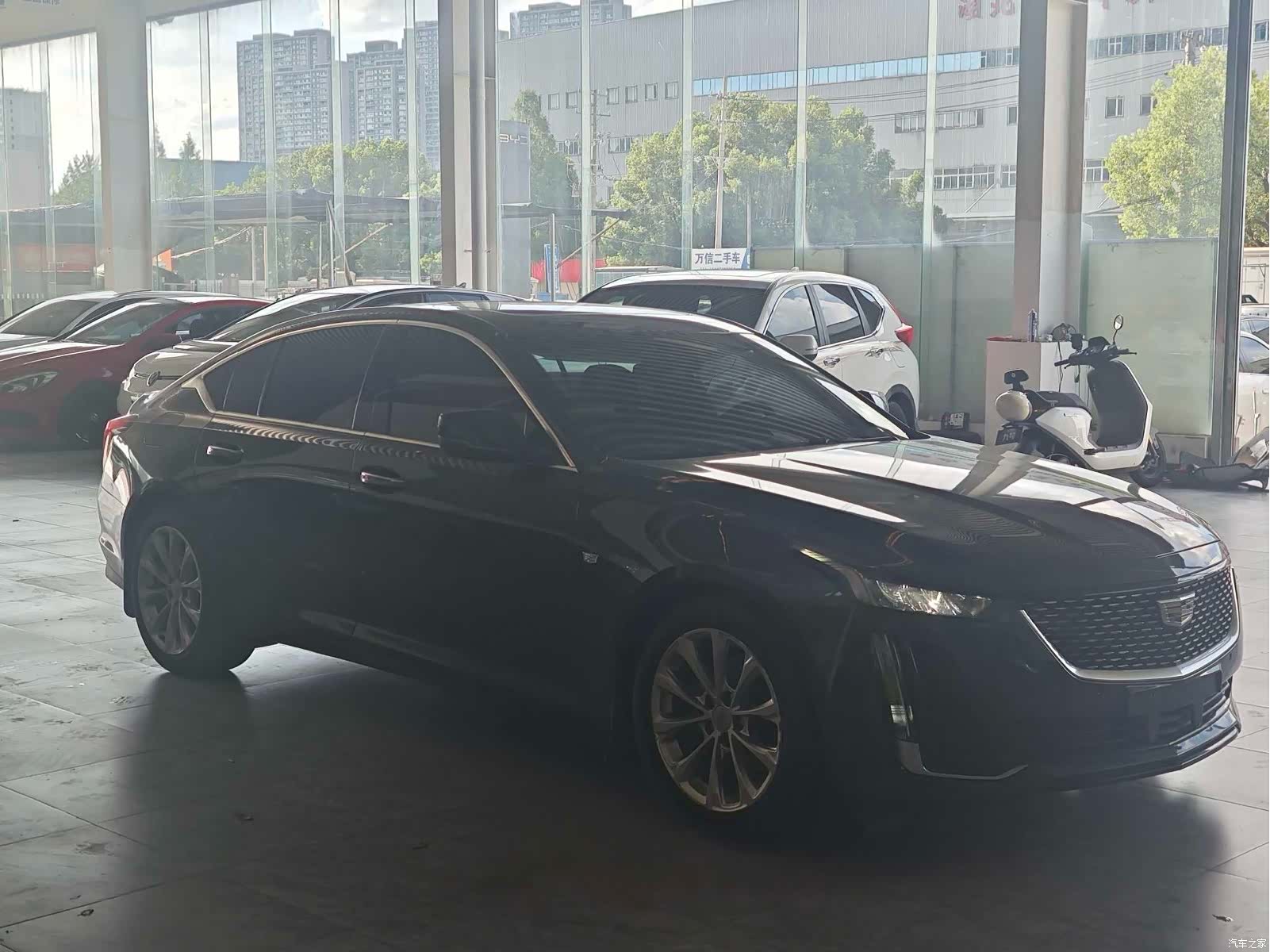 Cadillac CT5, 2021 3