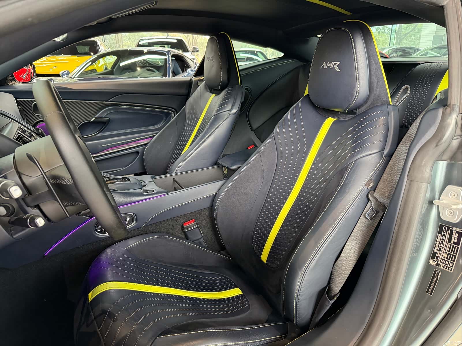 Aston Martin DB11, 2019 4