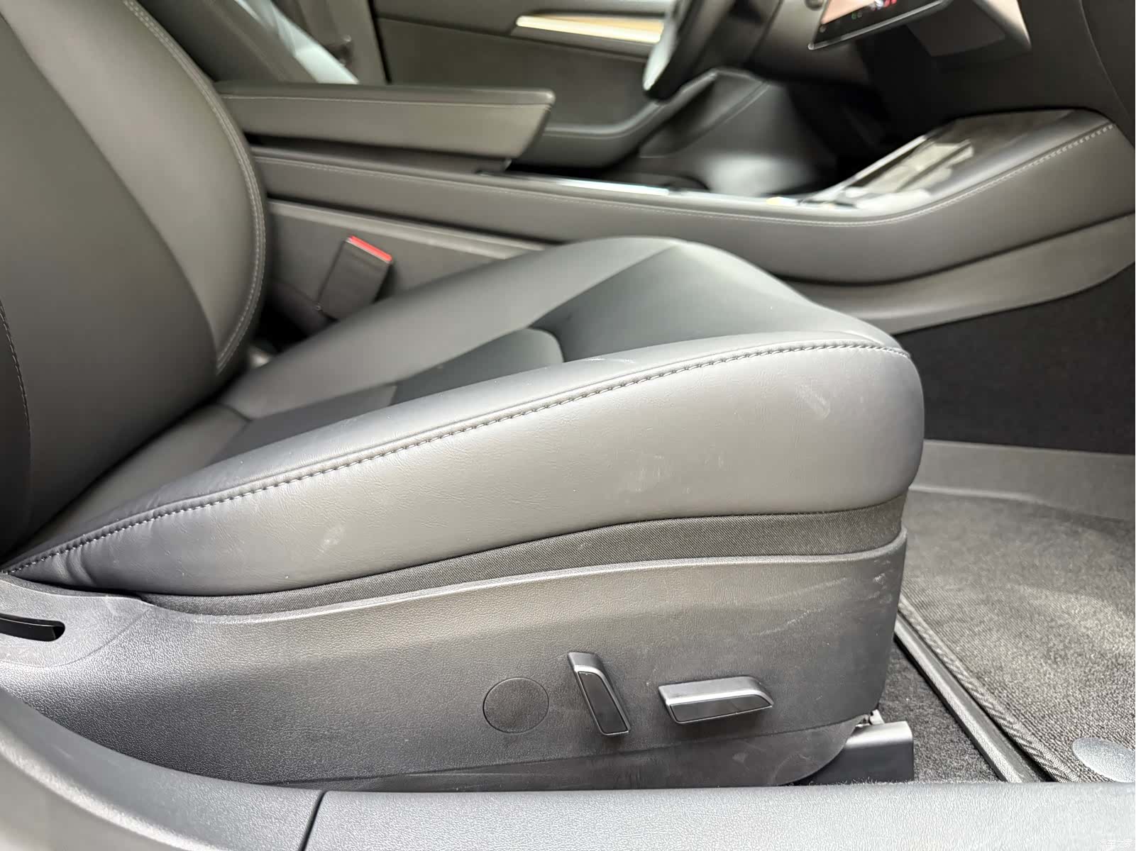 Tesla Model 3, 2022 25