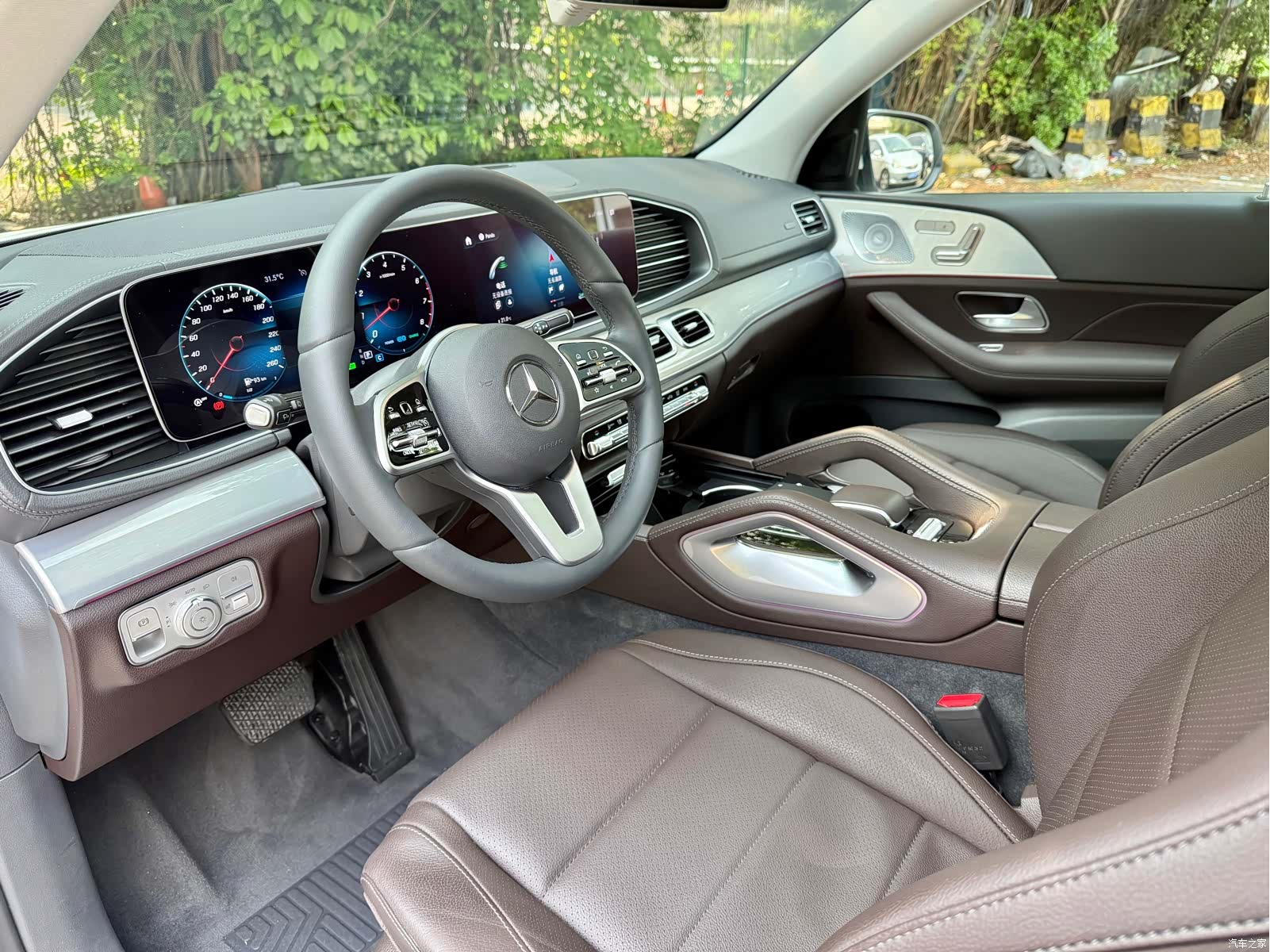 Mercedes-Benz GLE, 2020 4