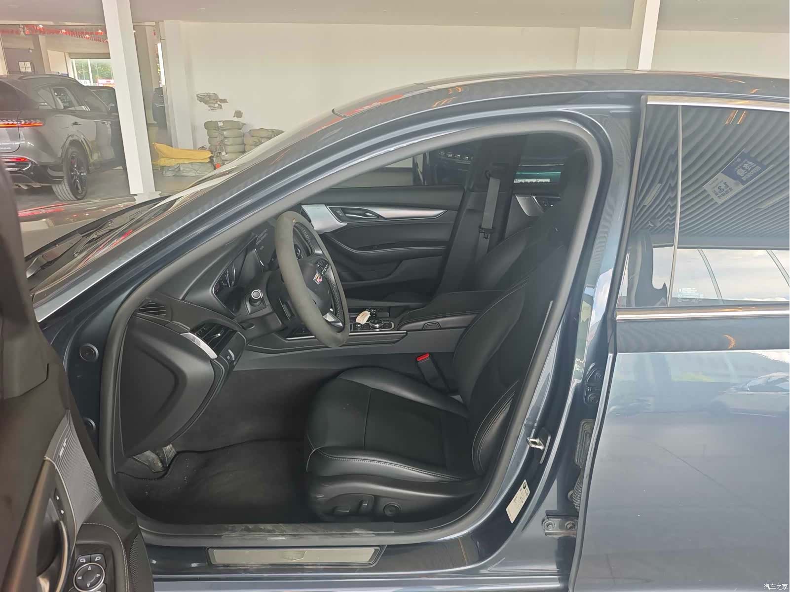 Cadillac CT5, 2021 все фото