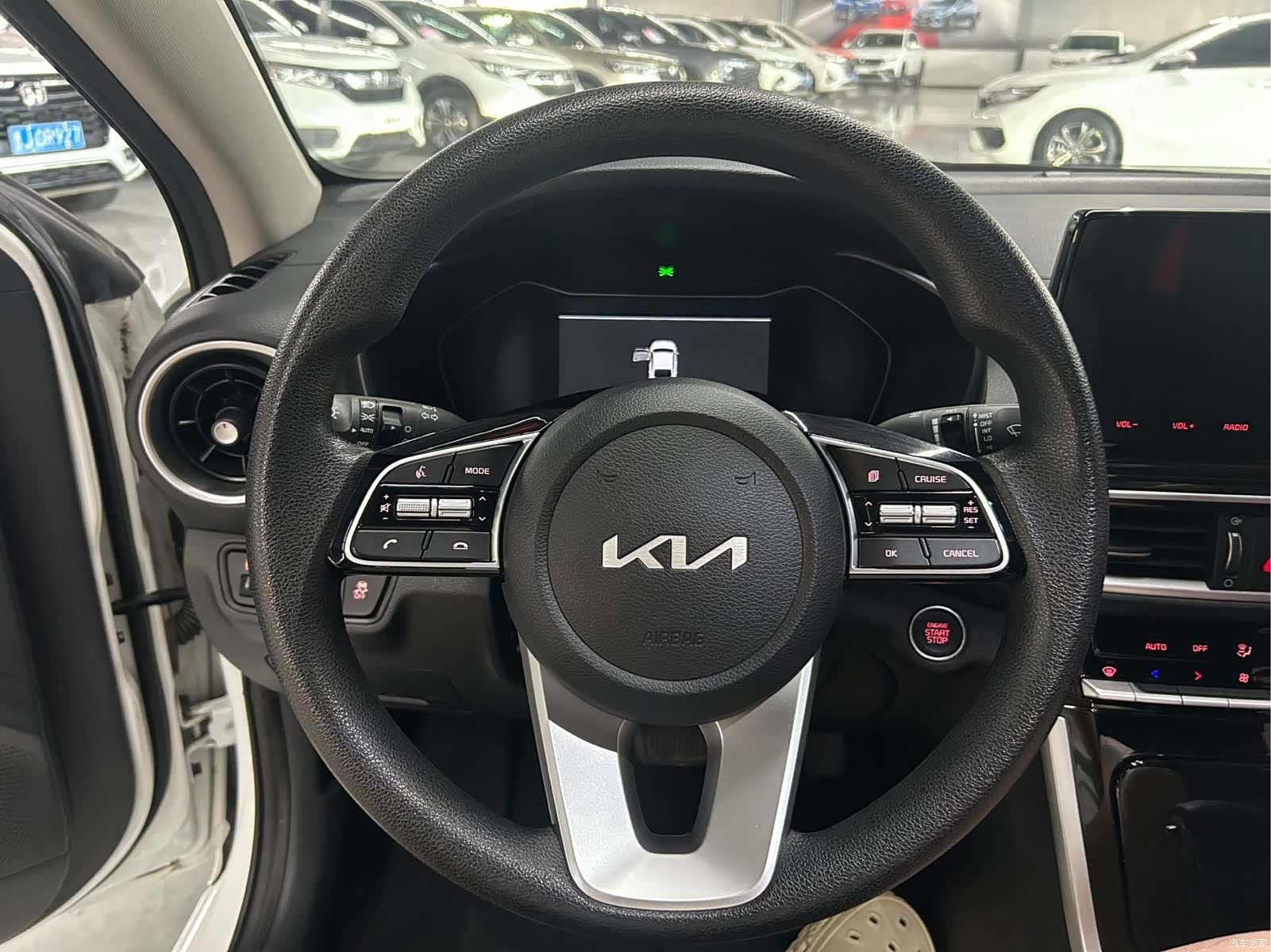 Kia K3, 2022 3