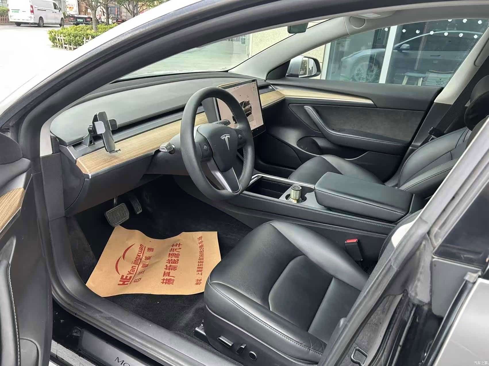 Tesla Model 3, 2023 все фото