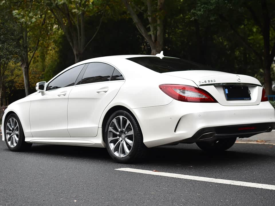 Mercedes-Benz CLS
