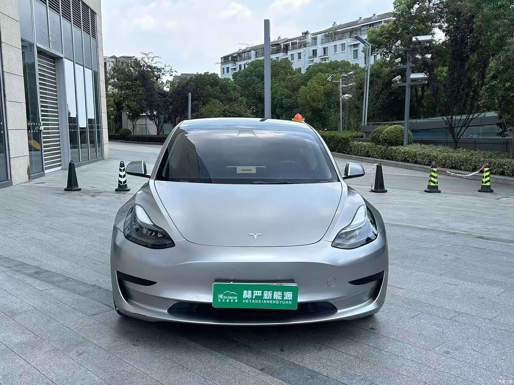 Tesla Model 3, 2023 2