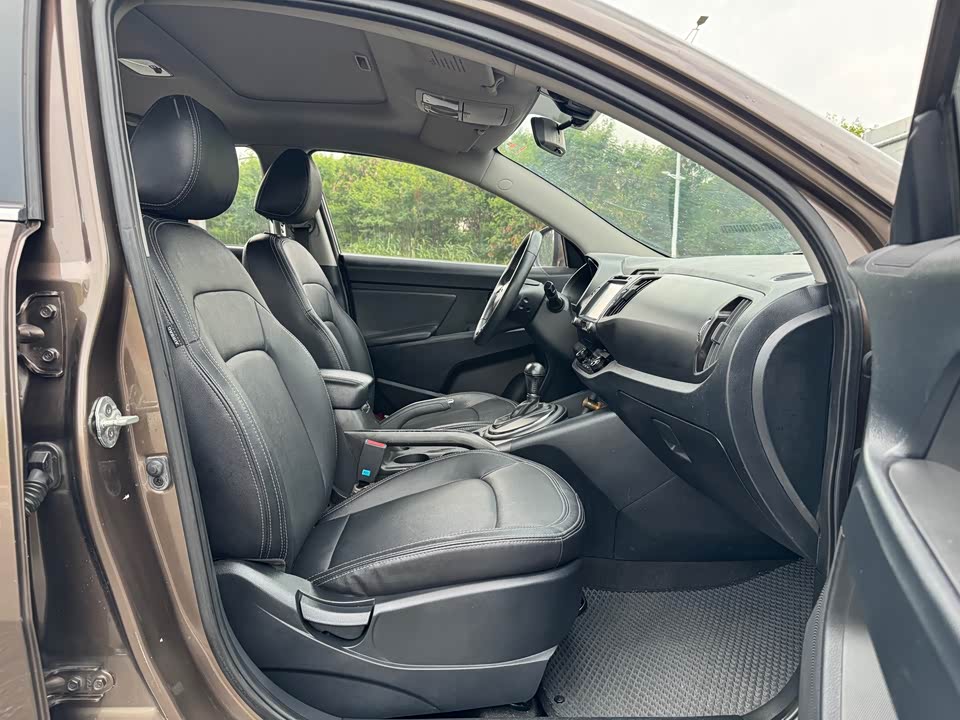 Kia Smart running