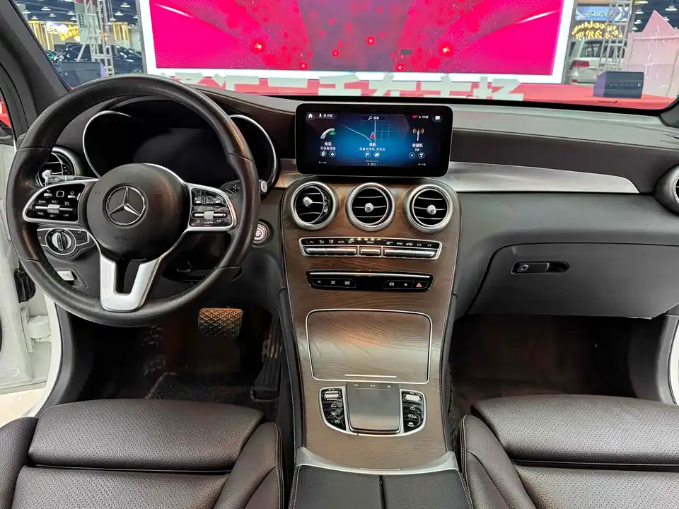 Mercedes-Benz GLC Mercedes-Benz GLC