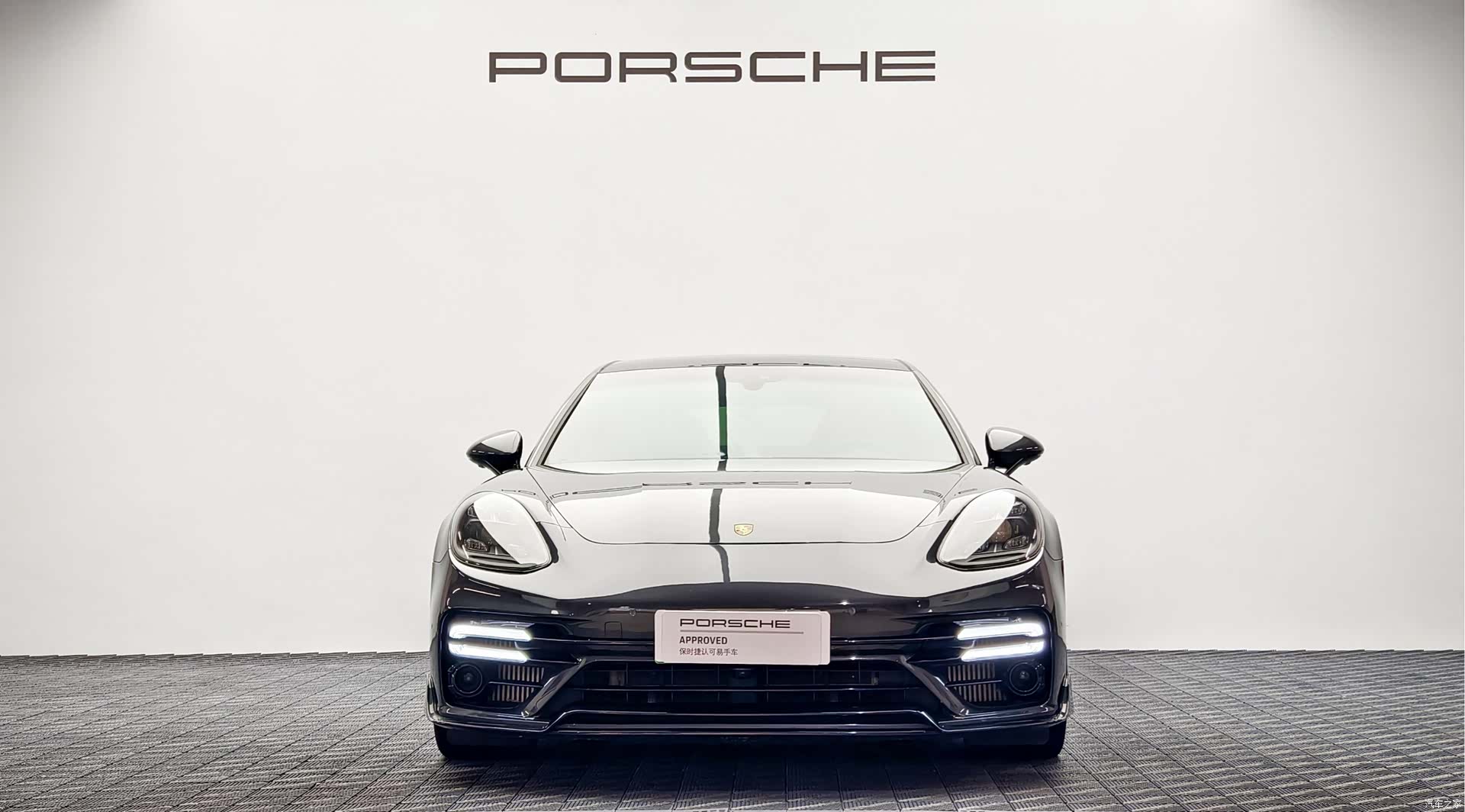 Porsche Panamera, 2022 2