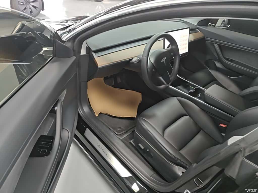 Tesla Model 3, 2020 16