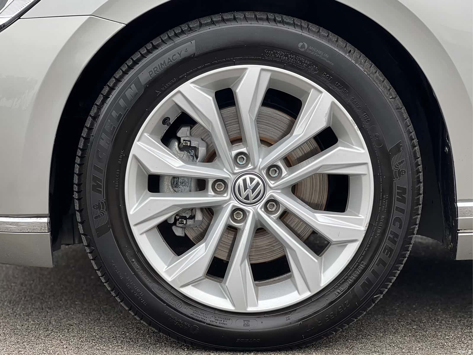 Volkswagen Magotan, 2017 10