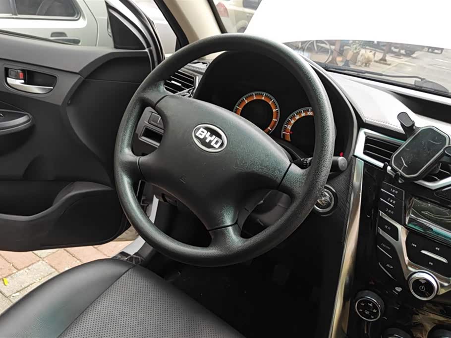 BYD F3