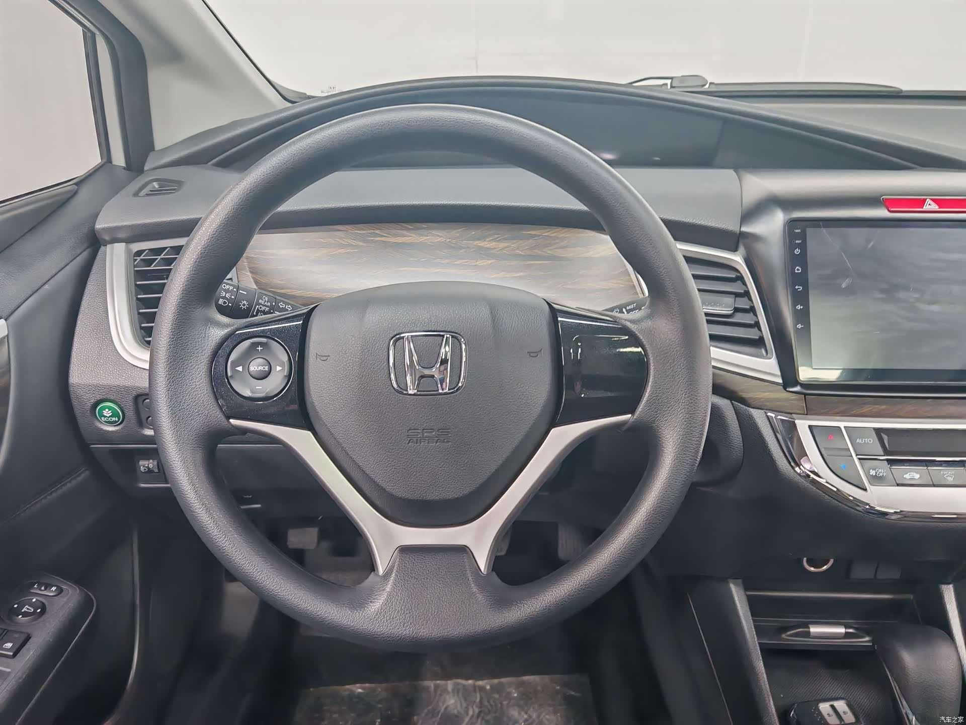 Honda Jade, 2018 13