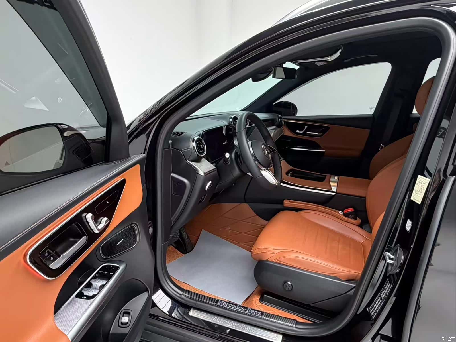 Mercedes-Benz GLC, 2024 13