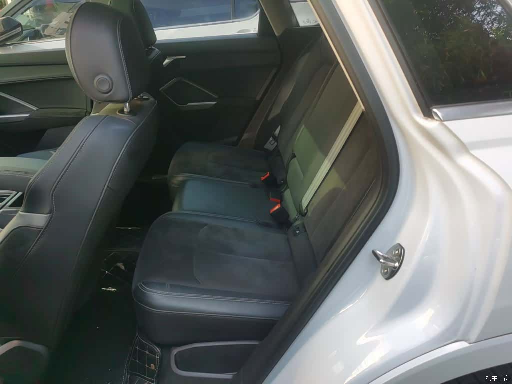 Audi Q3, 2022 13