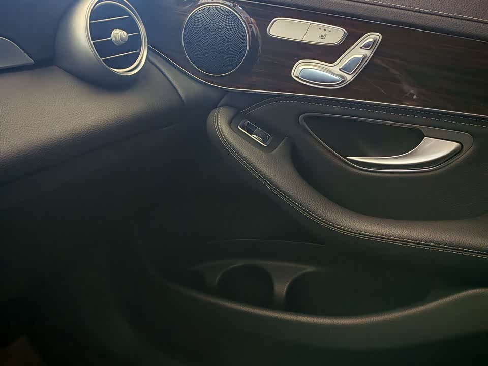 Mercedes-Benz GLC Mercedes-Benz GLC