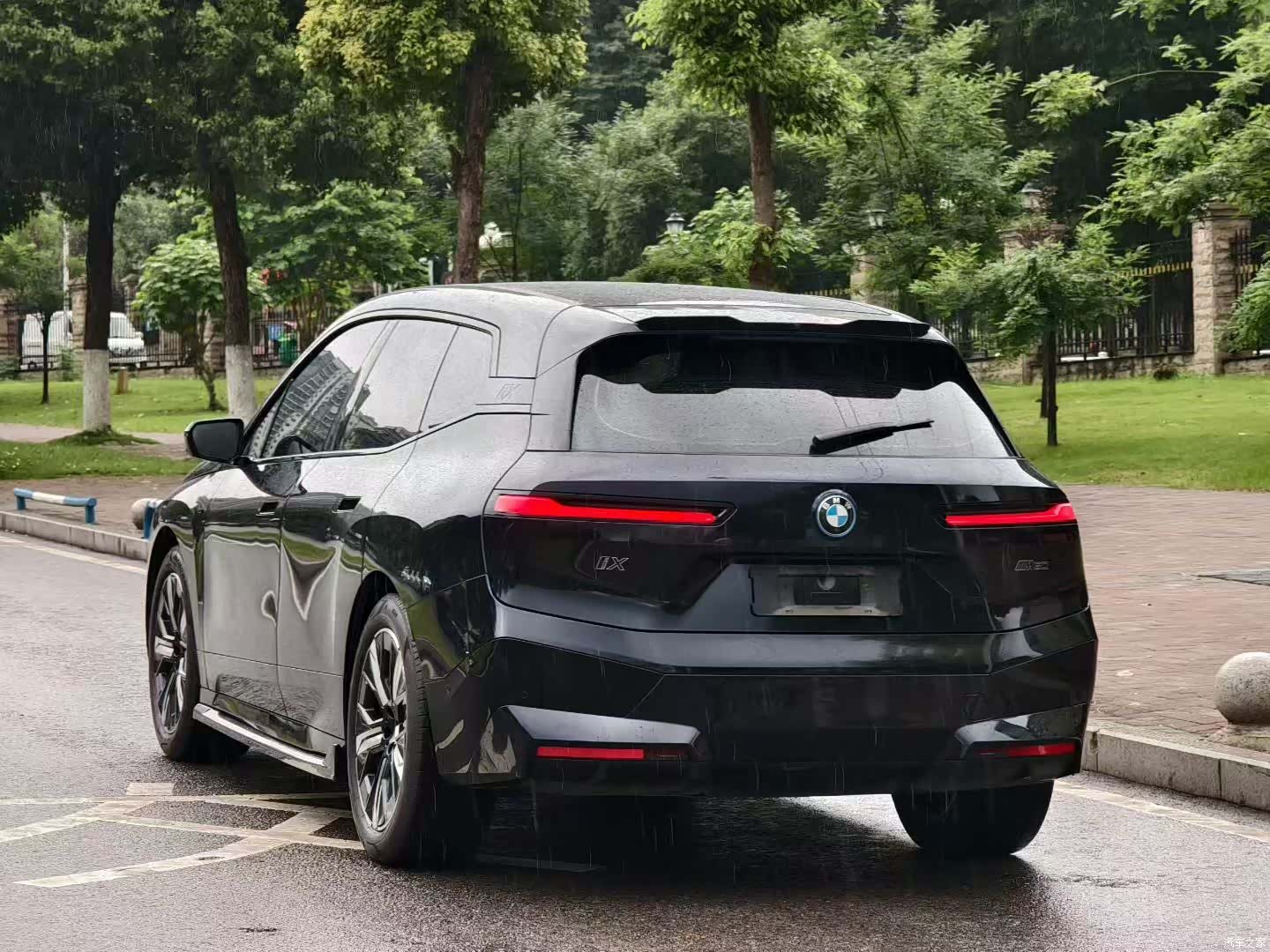 BMW iX, 2024 9
