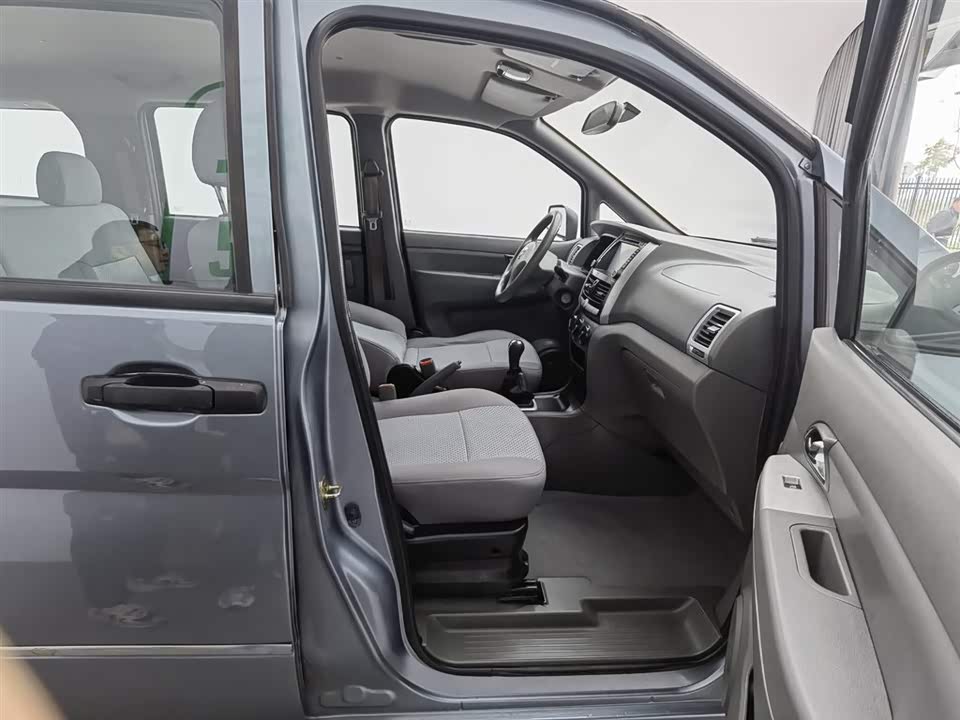 Dongfeng Handsome guest