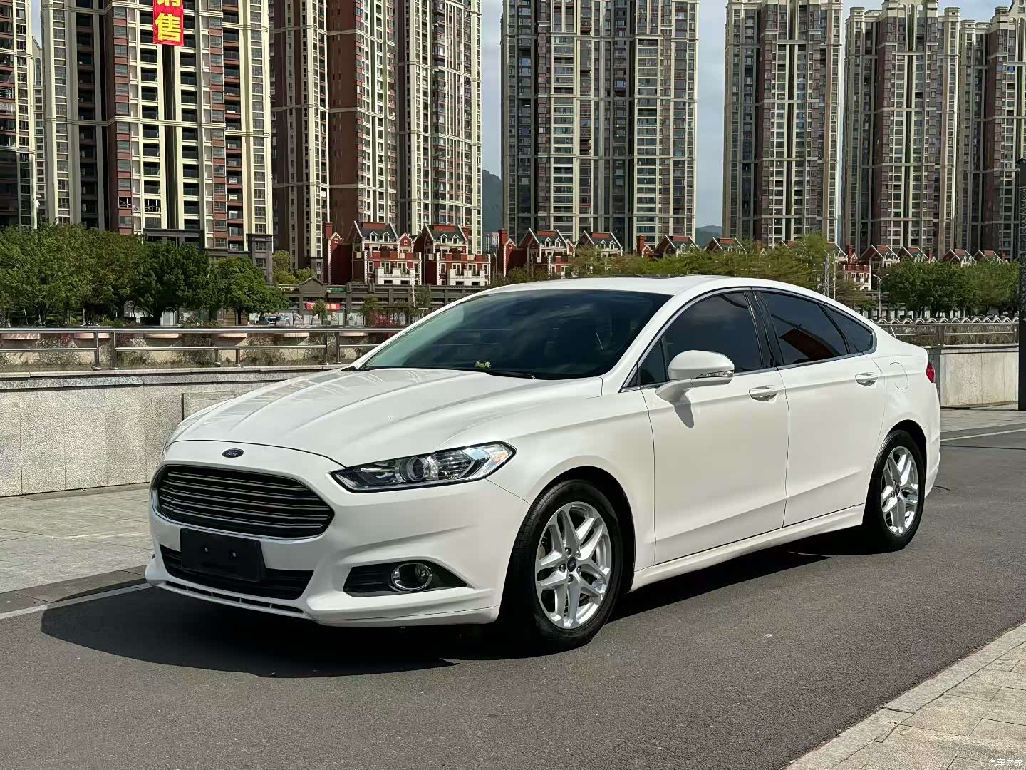 Ford Mondeo, 2015 1