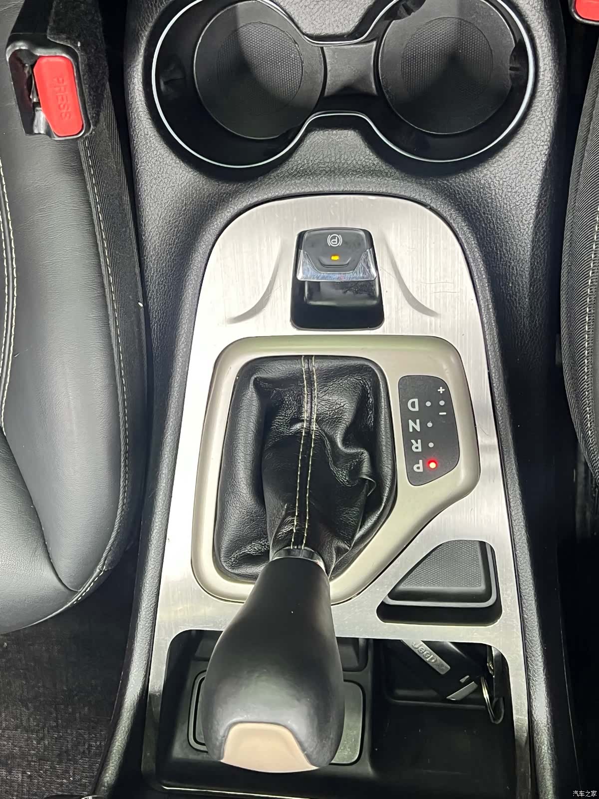 Jeep Cherokee, 2016 23