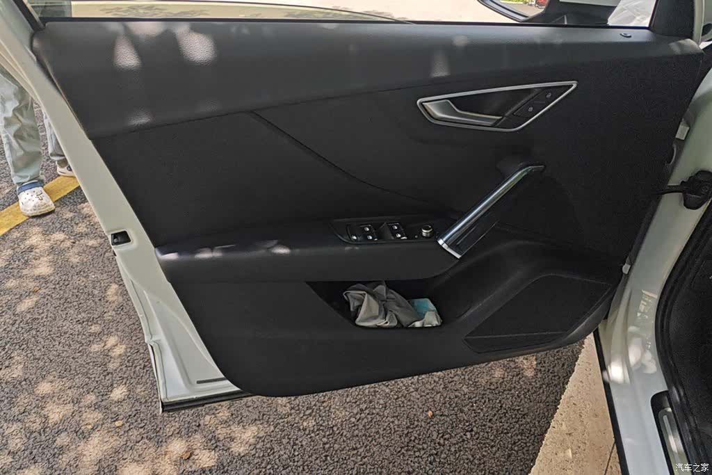 Audi Q2L, 2021 7
