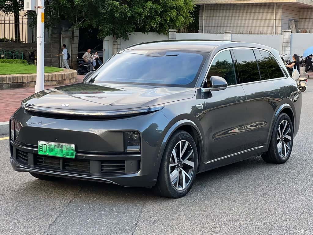 Li Auto L8, 2023 1