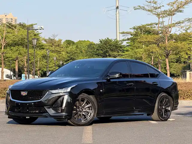 Cadillac CT5 2023 — купить из Китая под заказ