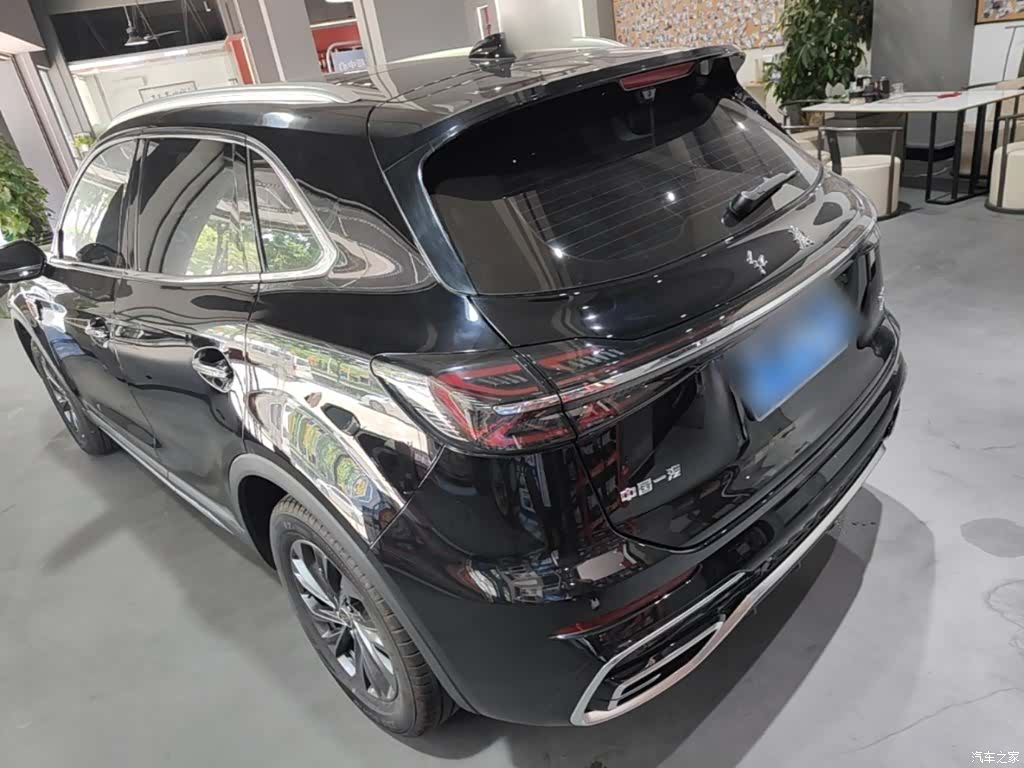 Hongqi HS5, 2025 все фото