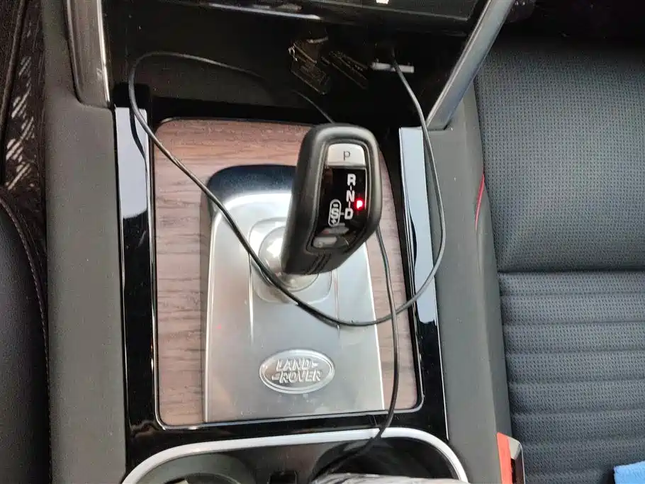 Land Rover Discover sports