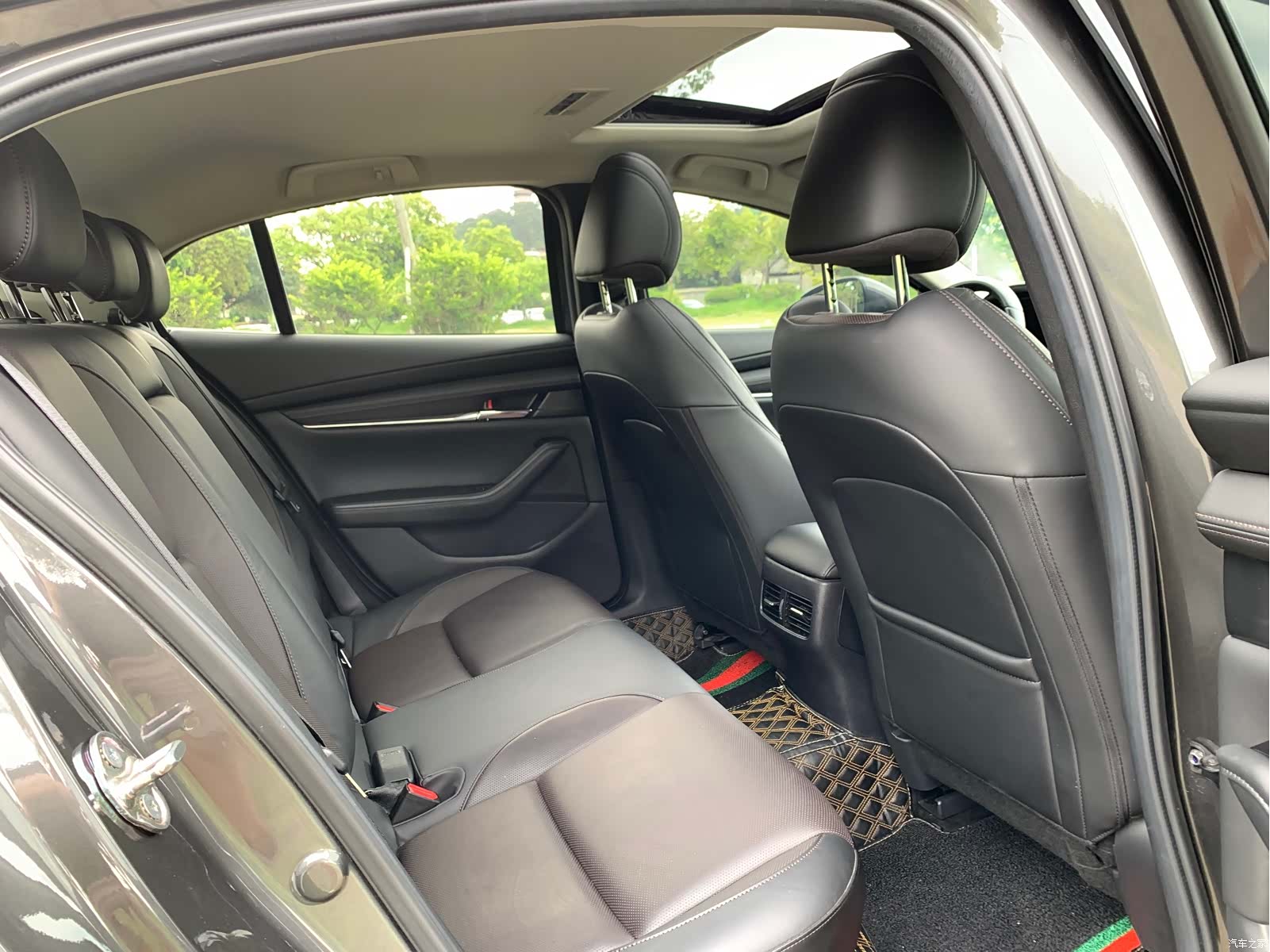 Mazda Mazda3, 2020 14