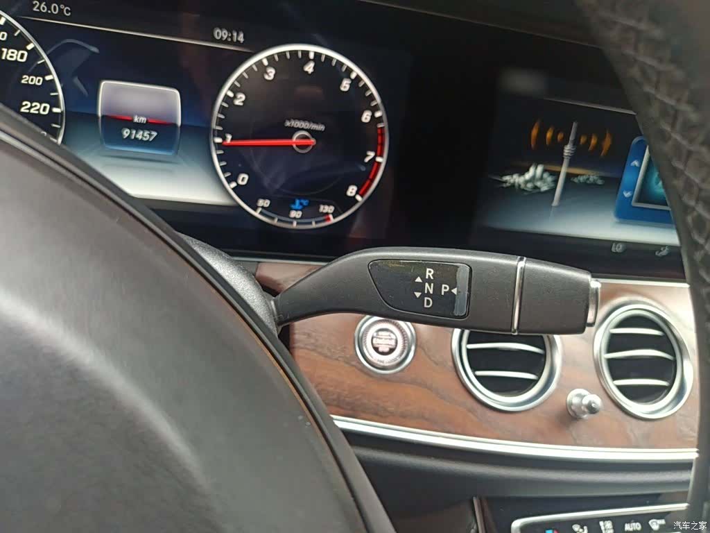 Mercedes-Benz E-Class, 2016 7