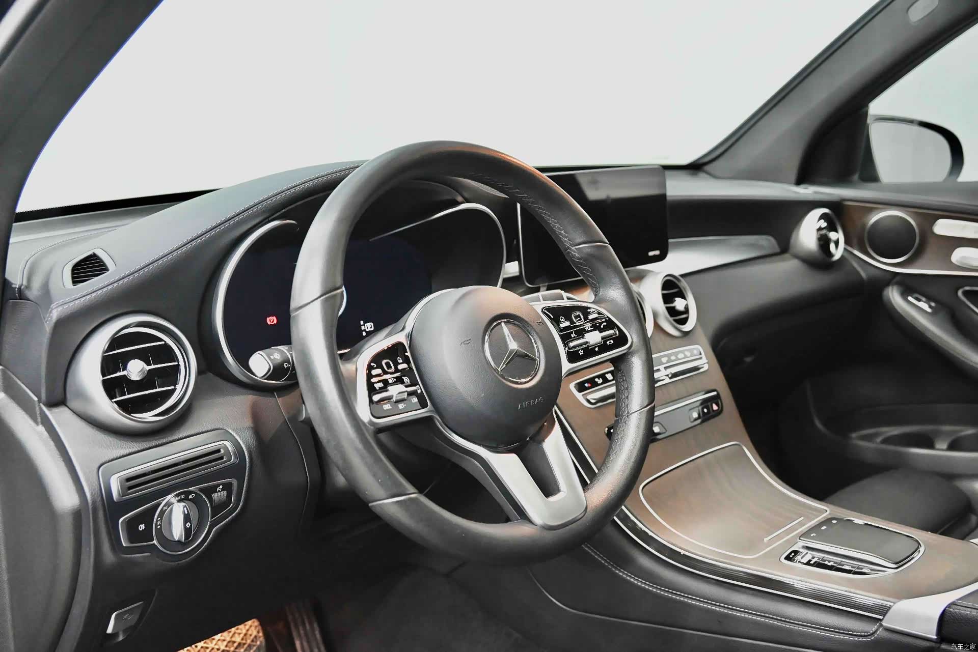 Mercedes-Benz GLC, 2021 23
