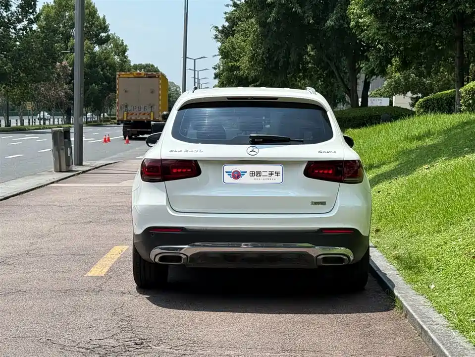 Mercedes-Benz GLC Mercedes-Benz GLC