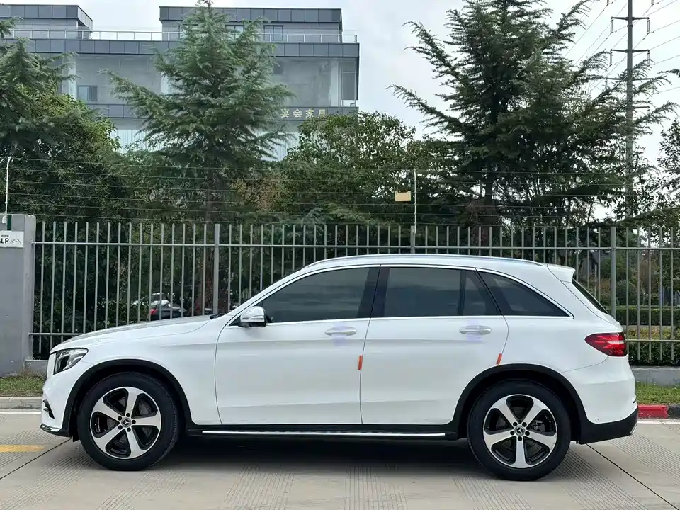 Mercedes-Benz GLC Mercedes-Benz GLC