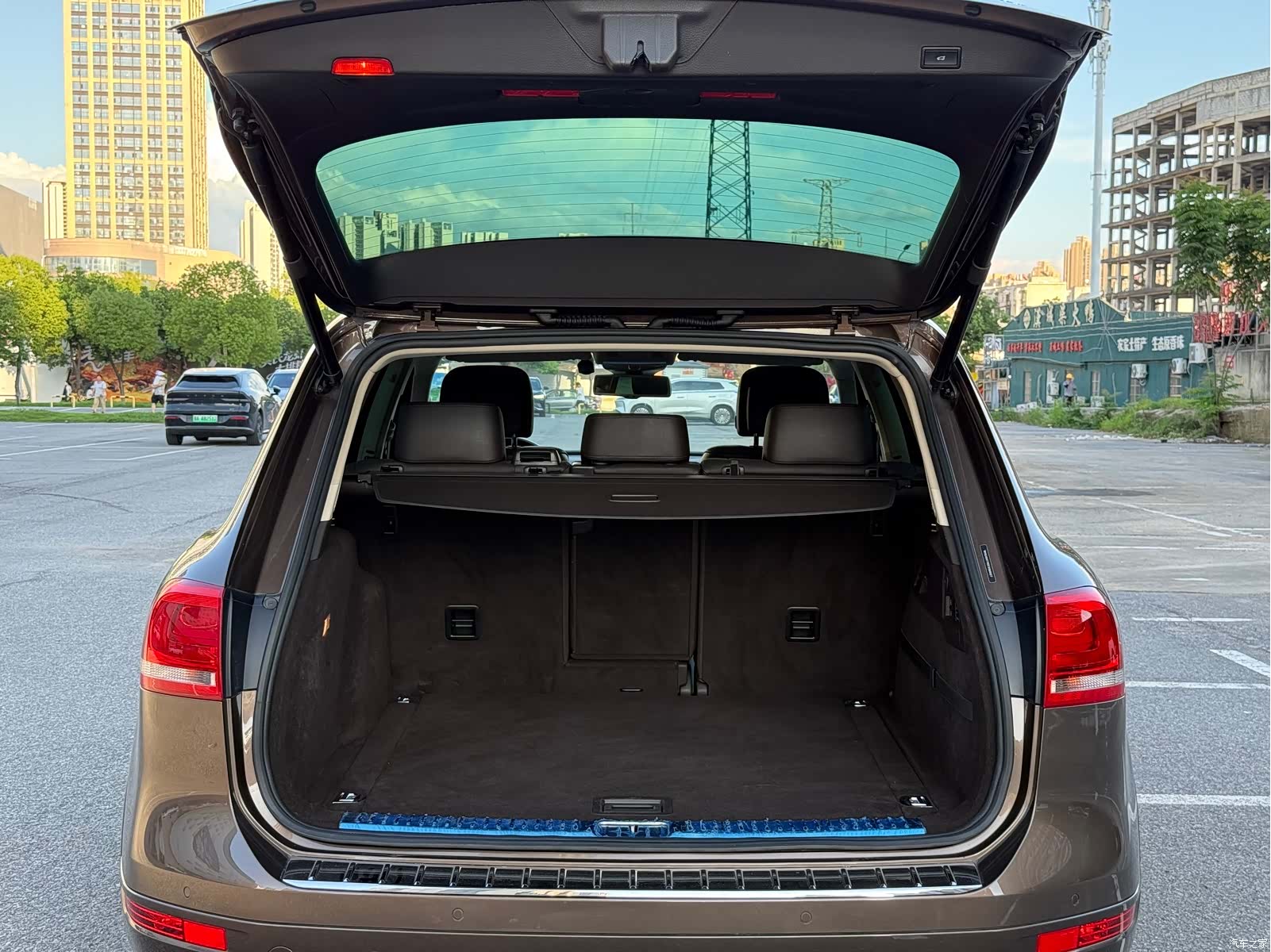 Volkswagen Touareg, 2015 23