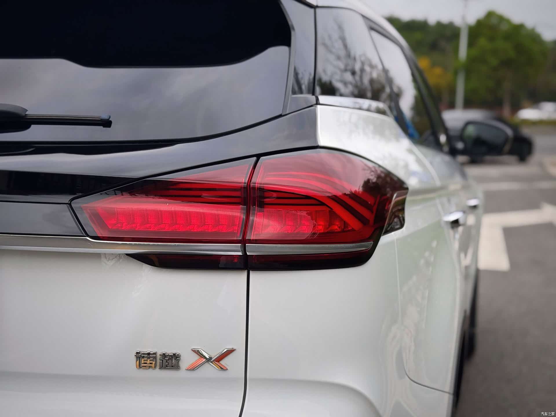 Geely Boyue, 2022 21