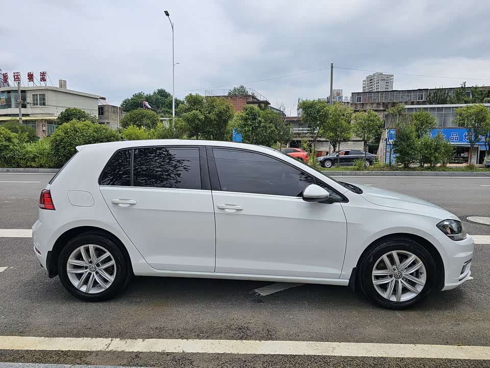 Volkswagen golf