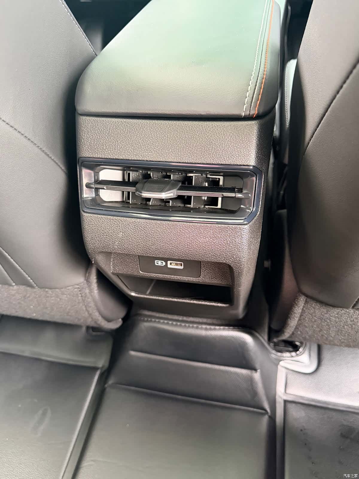 Geely Binray, 2023 16