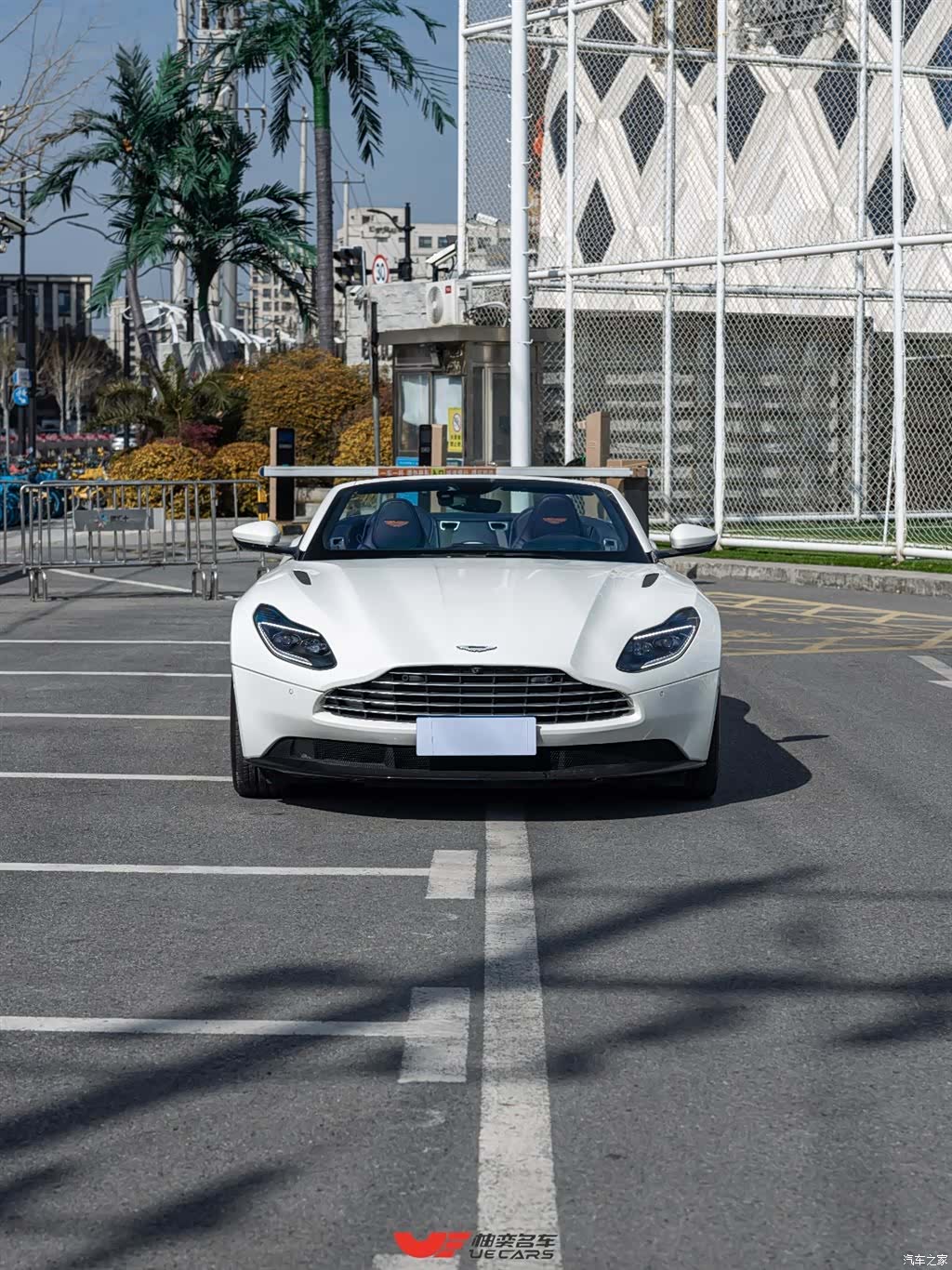 Aston Martin DB11, 2019 2