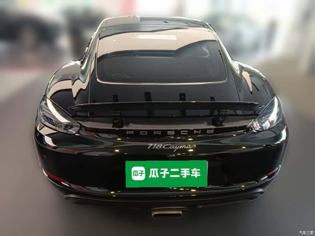 Porsche Cayman, 2025 10