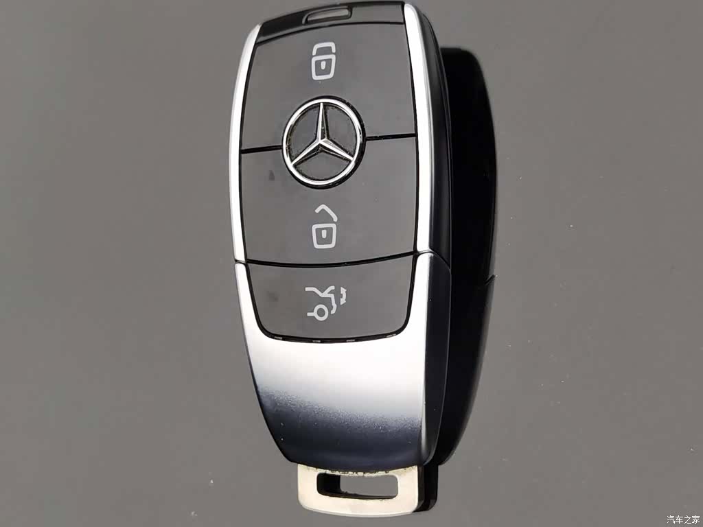 Mercedes-Benz E-Class, 2019 19