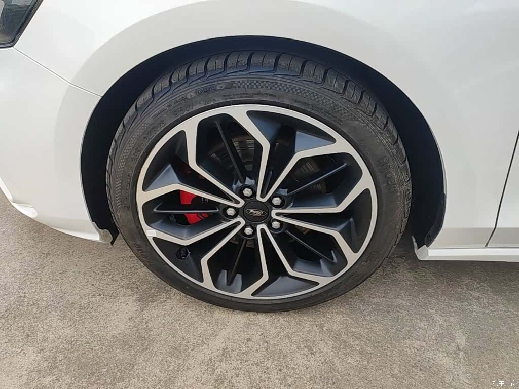 Ford Focus, 2021 23